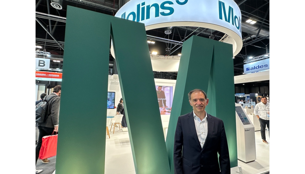 Higini Alfageme, Executive Vice President Precast Business en Molins, frente al stand de la compa��a en la pasada edici�n de Rebuild...