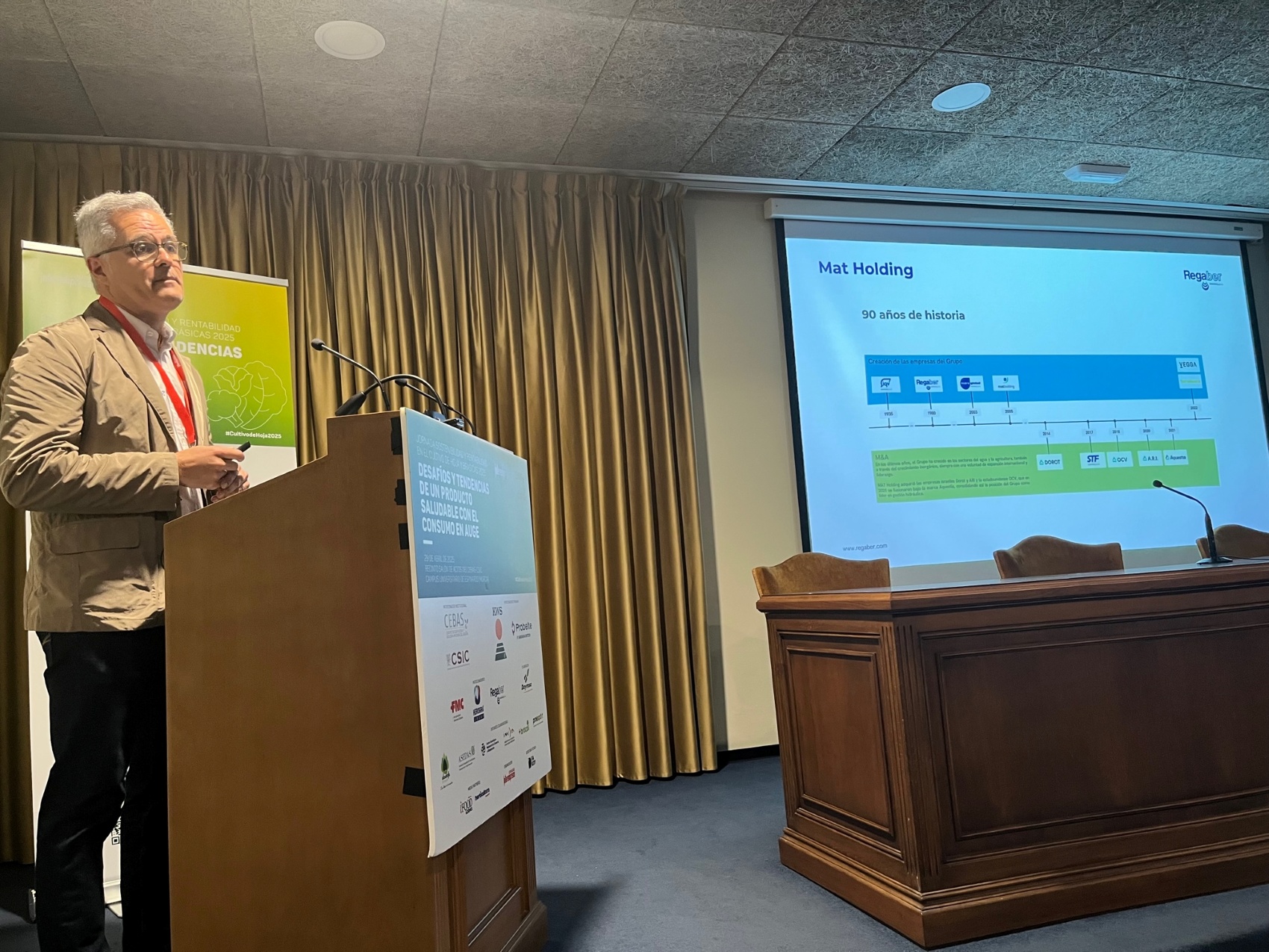 Juan Pedro Paredes, tcnico comercial de la Delegacin Murcia de Regaber, ofreci una charla sobre 'Riego inteligente en cultivo de hoja...