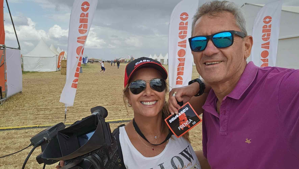 M�nica Neira y Germ�n Gross aterrizar�n en Espa�a unos d�as antes del inicio de la traves�a...