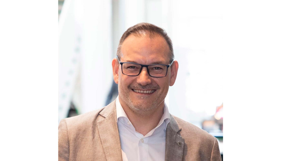 Xavier Pardo, Sales Engineer & Project Manager AM Solutions 3D Printing post processing (Rsler International)