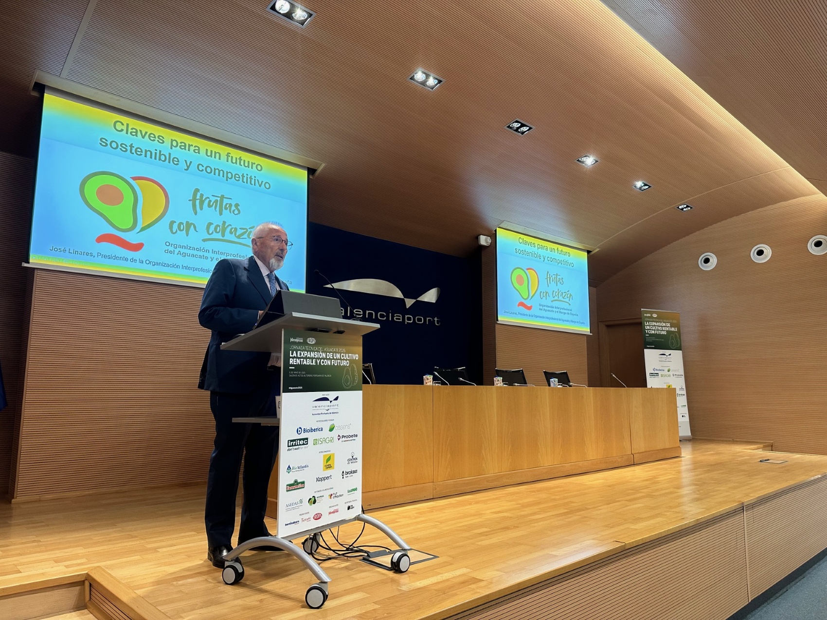 El presidente de la Organizacin Interprofesional del Aguacate y el Mango, Jos Linares