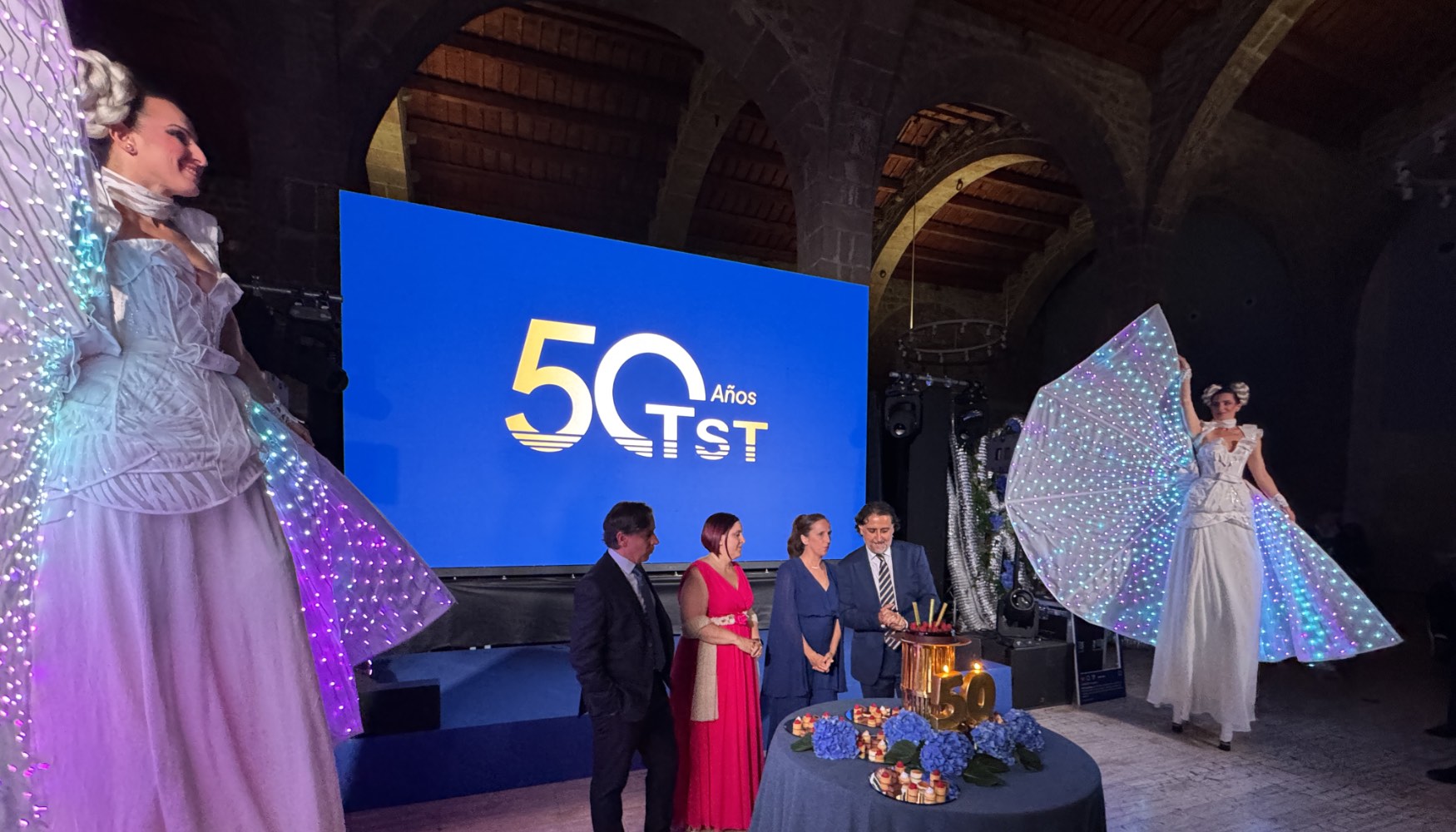 Celebracin del 50 aniversario de TST. De izquierda a derecha, los hermanos y socios de la compaa: Jordi, Ana Lis, Mayi y Juanjo Torres Muoz...