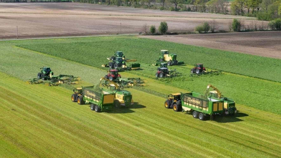 Equipos Krone especializados en trabajos con forraje