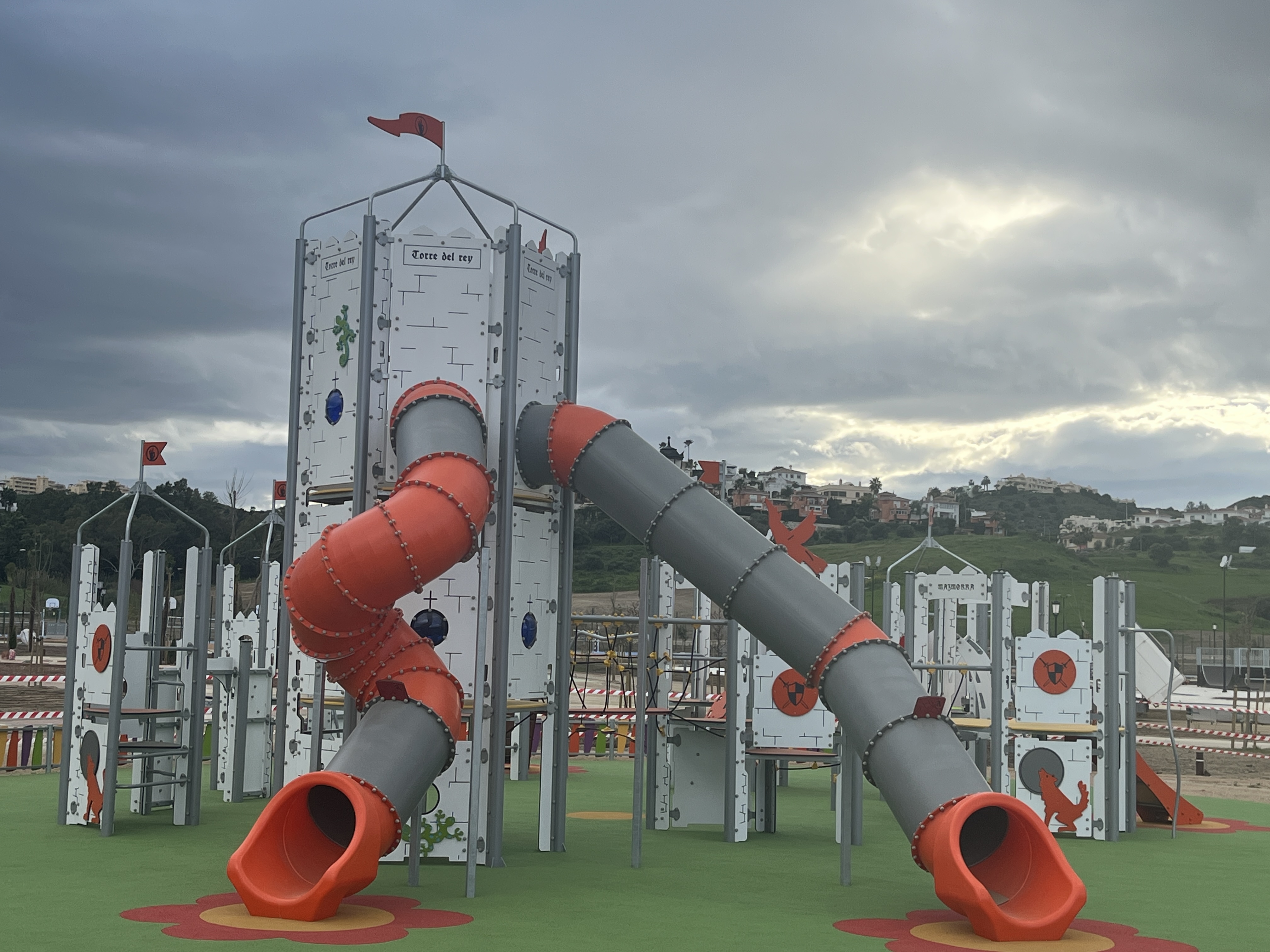 El Gran Parque de la Costa del Sol promete ser un espacio �nico que ofrecer� diversi�n, deporte y naturaleza para toda la familia...