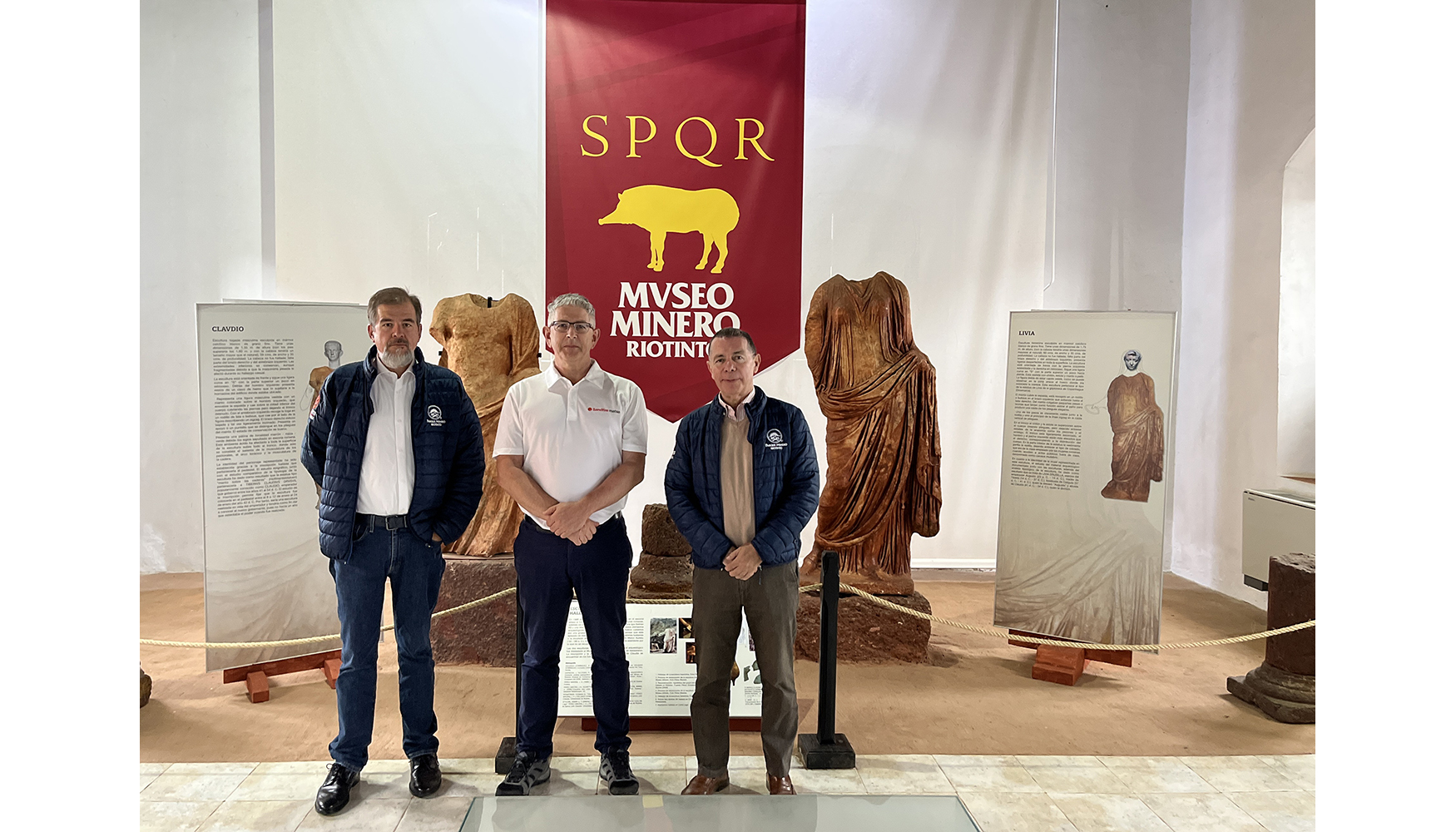 De izquierda a derecha...