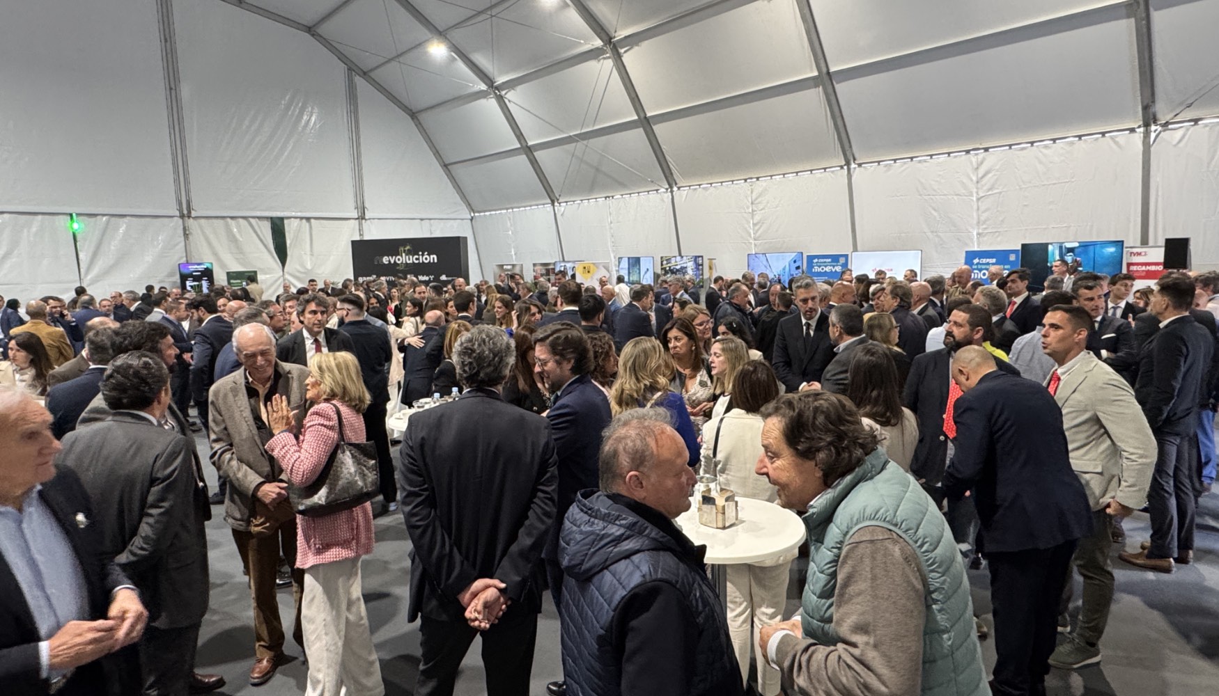 Durante toda la jornada se gener� una gran actividad de networking