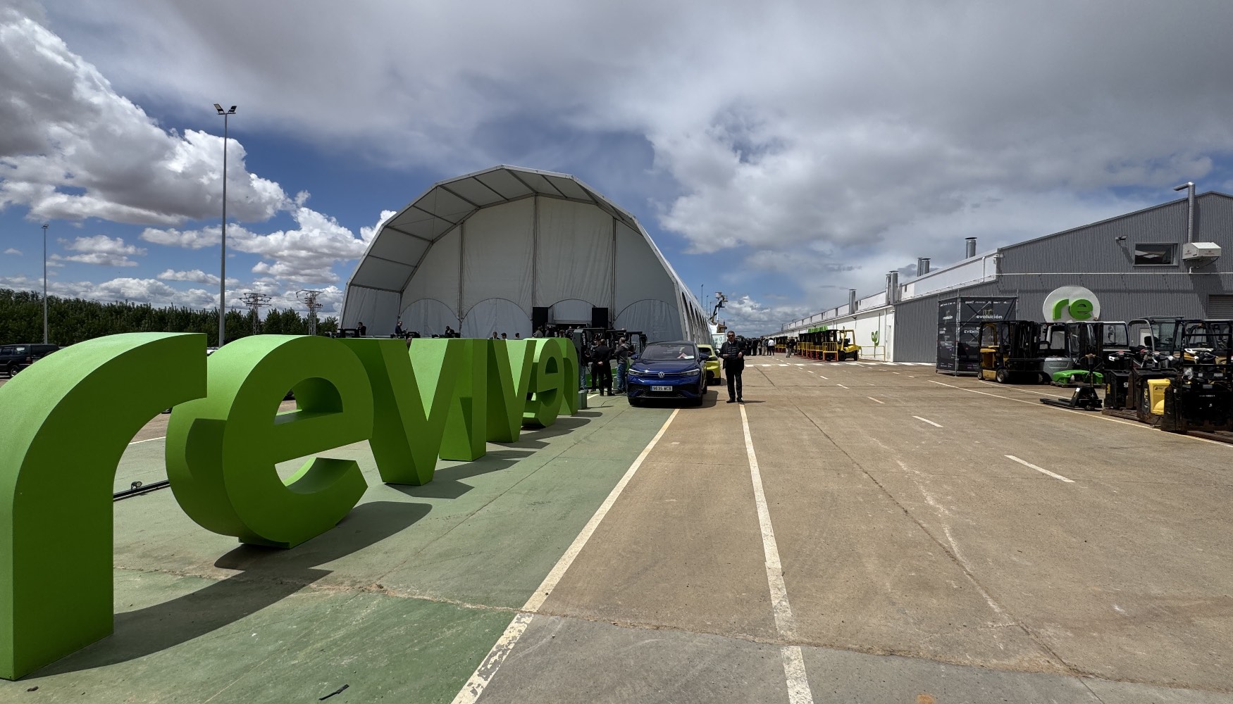 Reviver generar� m�s de 700 empleos en Villama��n...