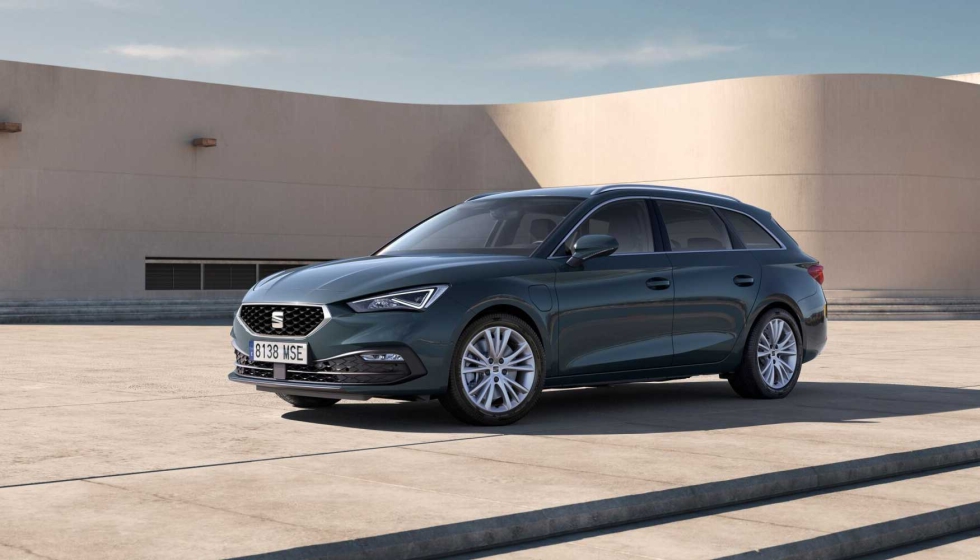 El SEat Le�n e-Hybrid Style incluye un completo equipamiento tecnol�gico de serie y estrena unas exclusivas llantas de aleaci�n de 43 cm (17�) de...