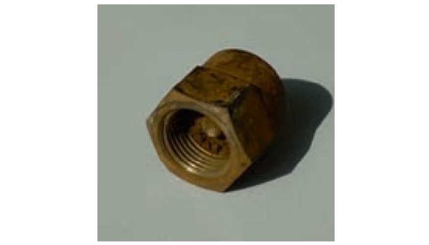 Canal obstruido en una tobera de cono lleno