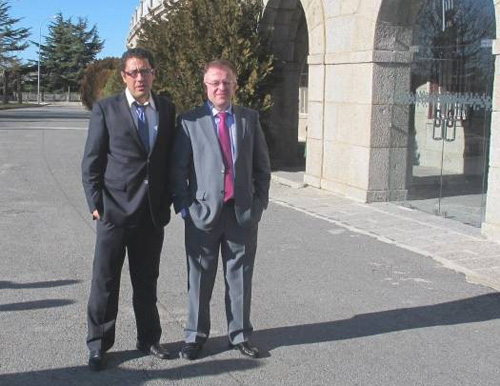 Fernado Blanco, a la izquierda, junto a su director de tesis, Alfonso Lpez