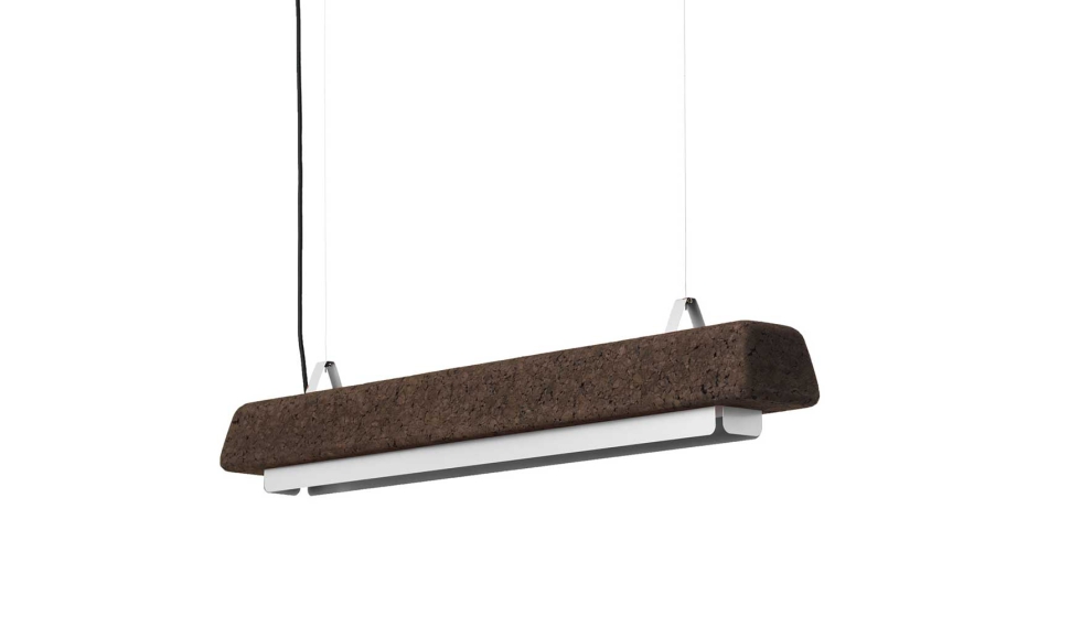 La luminaria se puede cofigurar en distintos espacios y utiliza una bombilla de luz LED