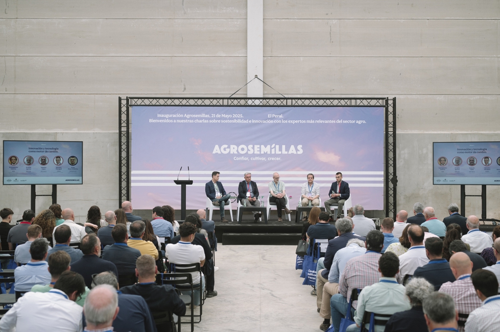 Mesa redonda titulada 'Innovaci�n y tecnolog�a como motor de cambio'
