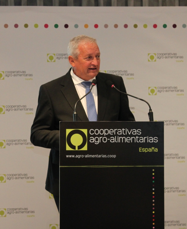 El presidente de Cooperativas Agro-alimentarias de Espa�a, �ngel Villafranca, durante la clausura de la Asamblea General...