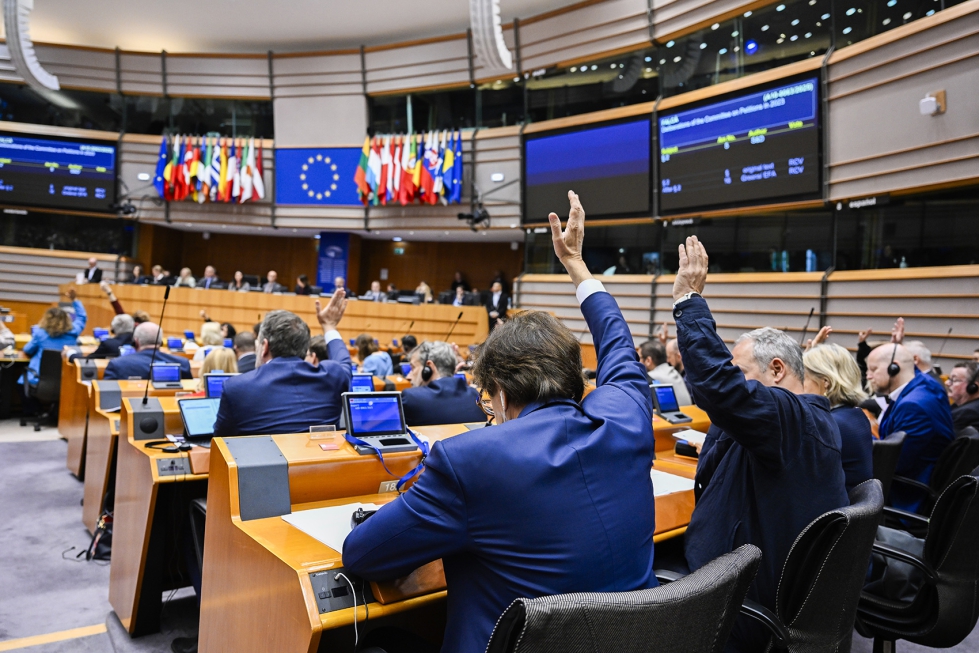 El PE apoya medidas arancelarias para los fertilizantes importados de Rusia y Bielorrusia...