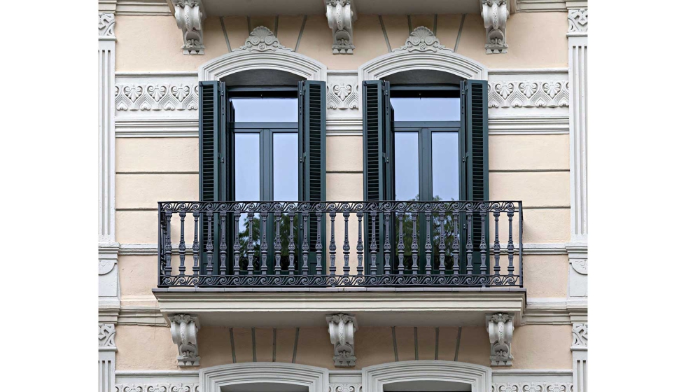 Aplicaci�n de Valrex exterior sobre metal