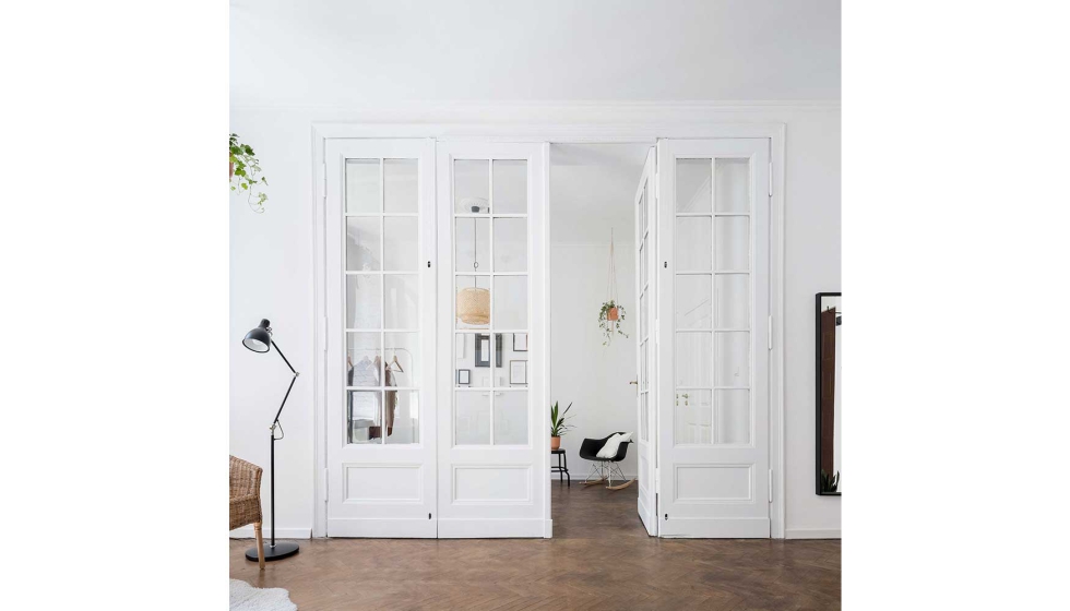 Aplicaci�n de Valrex interior sobre madera