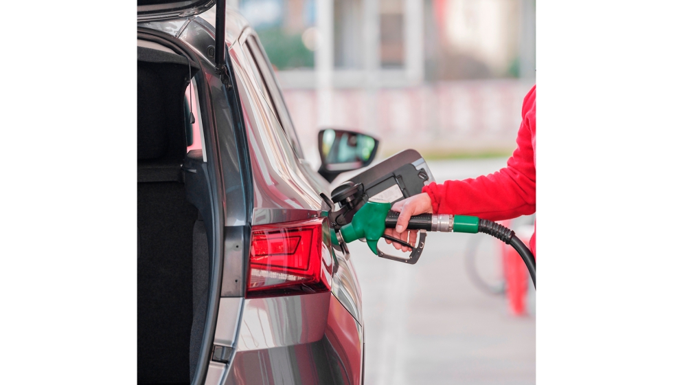 La reduccin gradual en la demanda petrolera en economas avanzadas representa un desafo significativo para las estaciones de servicio...