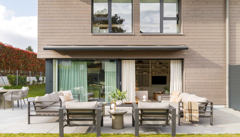 Zona 'outdoor' cuyo mobiliario invita a disfrutar al aire libre todo el a�o