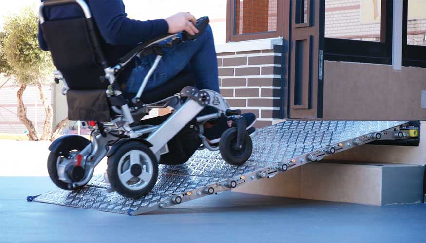 Rampa oculta motorizada de Aris