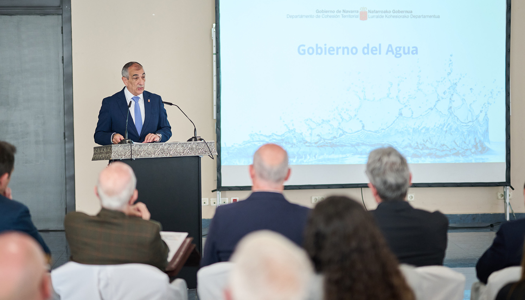 El consejero Chivite, en un momento de su intervenci�n