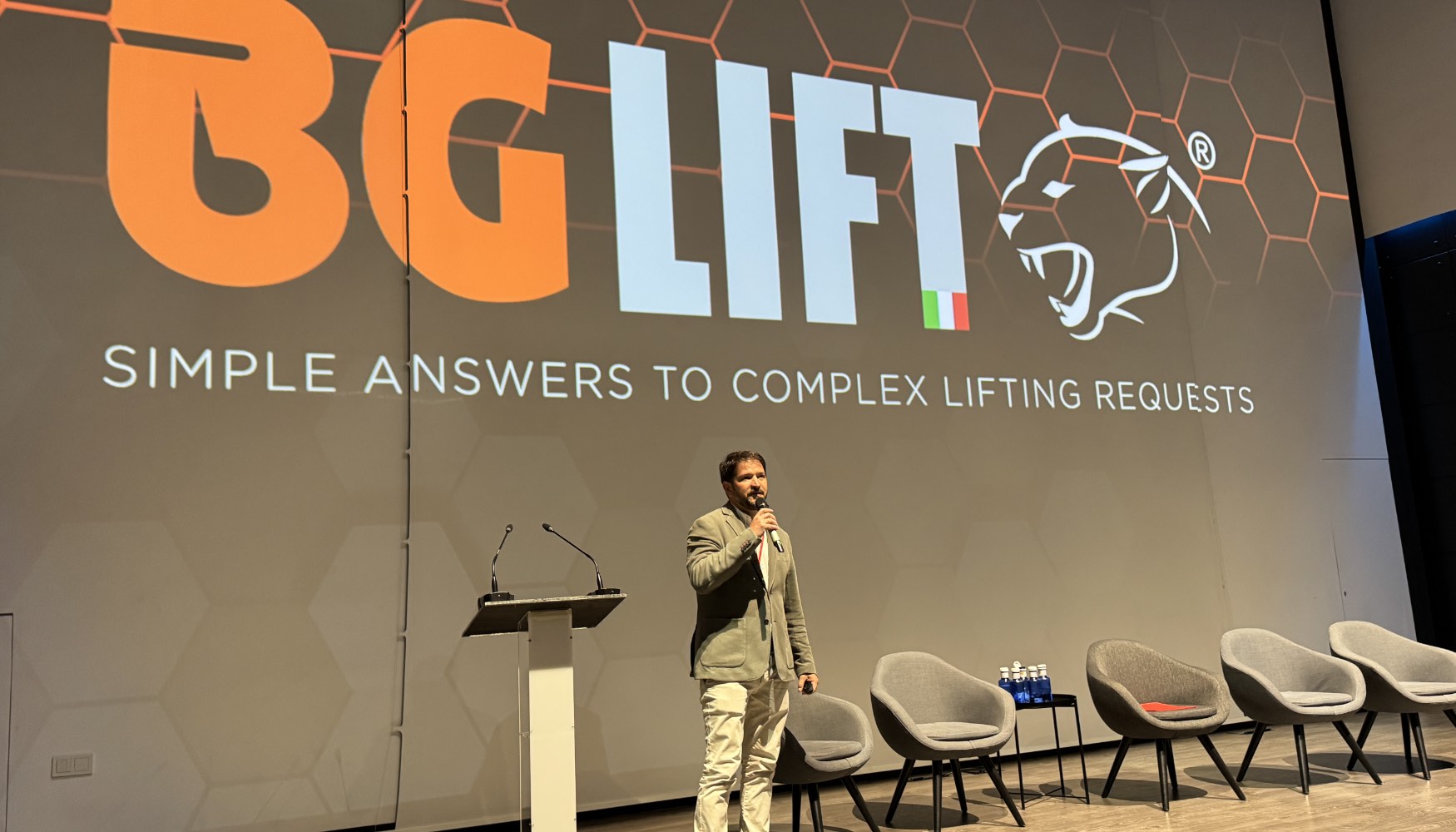 Manuel P�rez, director de Marketing de Palfinger Ib�rica