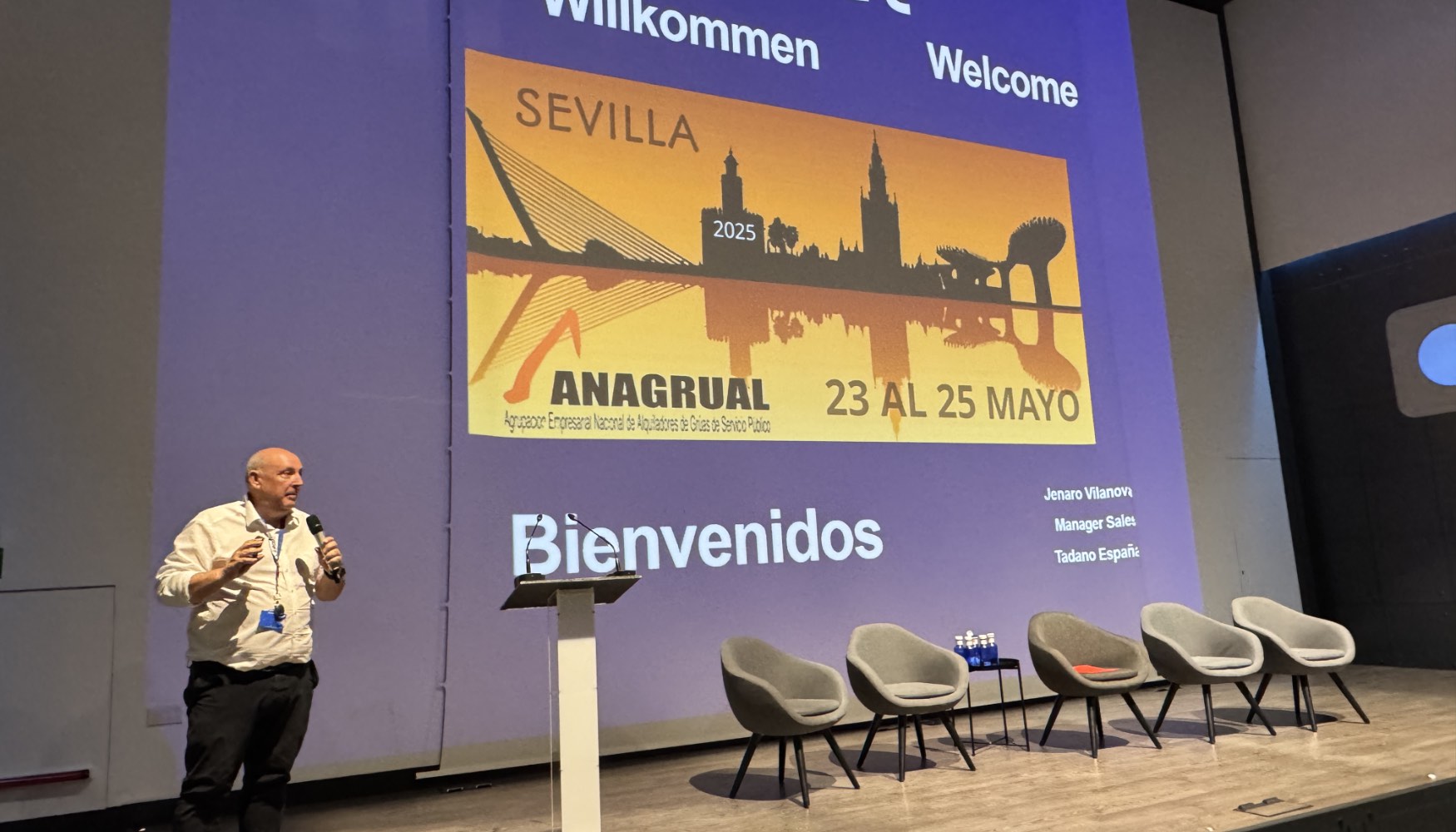 Jenaro Vilanova, director de Ventas para Espa�a y Portugal de Tadano