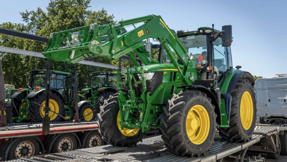 Deere & Company prevé que su beneficio neto para el año fiscal 2025 se sitúe en el rango 4.750-5.500 M$