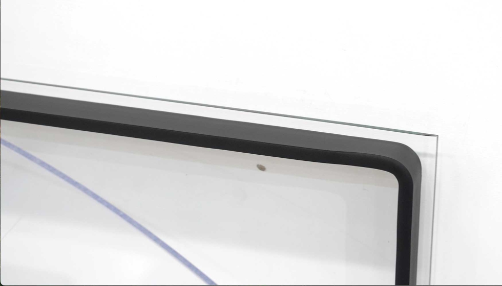 La ventana REFINE, de Grupo Valverde y Centro Alum, incorpora de serie el nuevo intercalario TPS de Grupo Navas