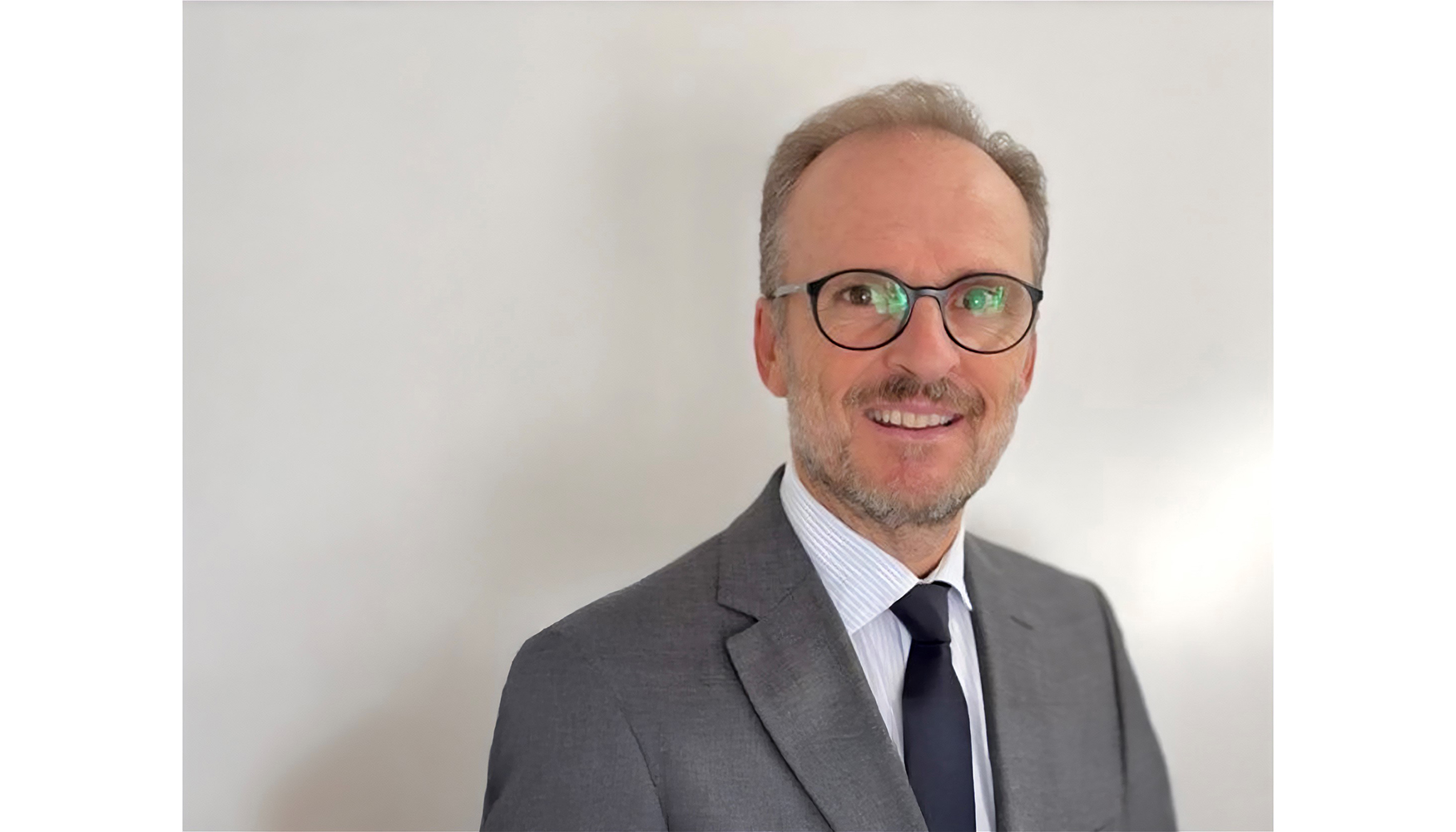 F. Javier Fern�ndez Cort�s