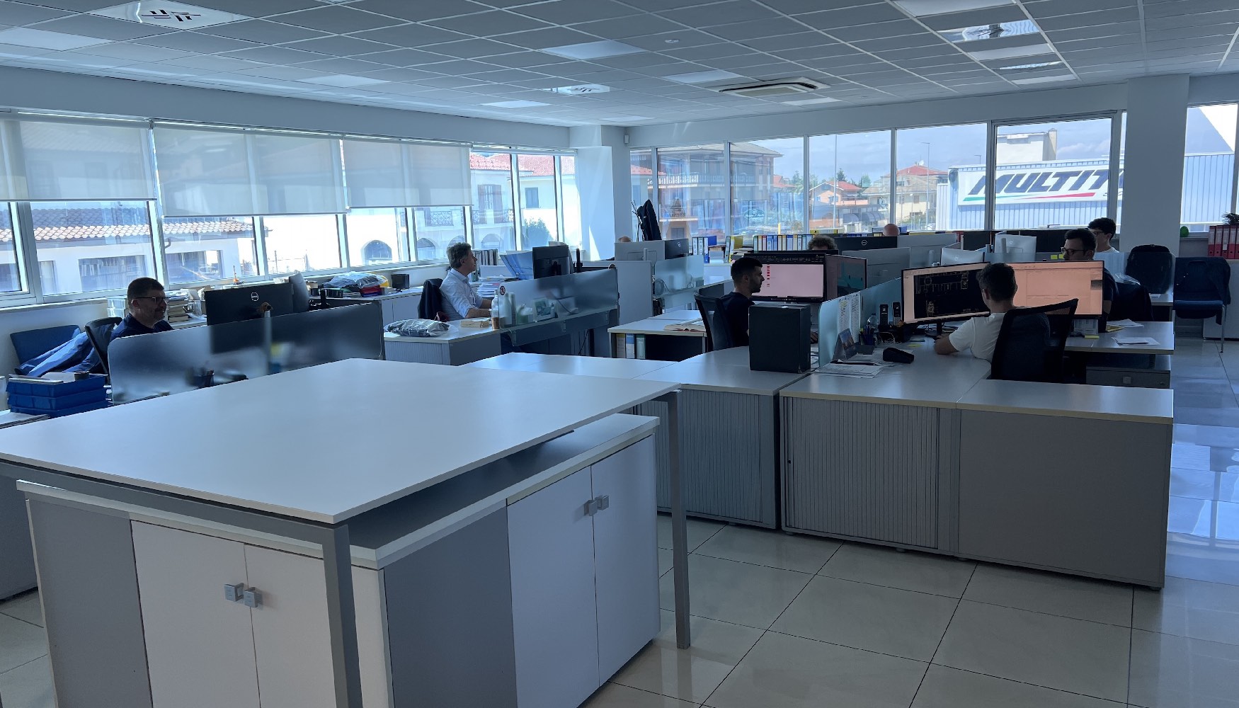 Oficina T�cnica de Multitel, completamente reformada