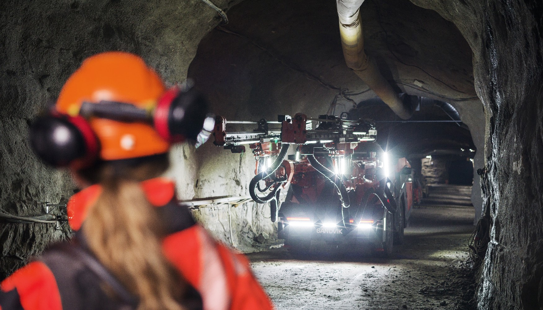 El ‘Remote Monitoring Service’ (RMS) de Sandvik proporciona informes detallados... El ‘Remote Monitoring Service’ (RMS) de Sandvik proporciona informes detallados...