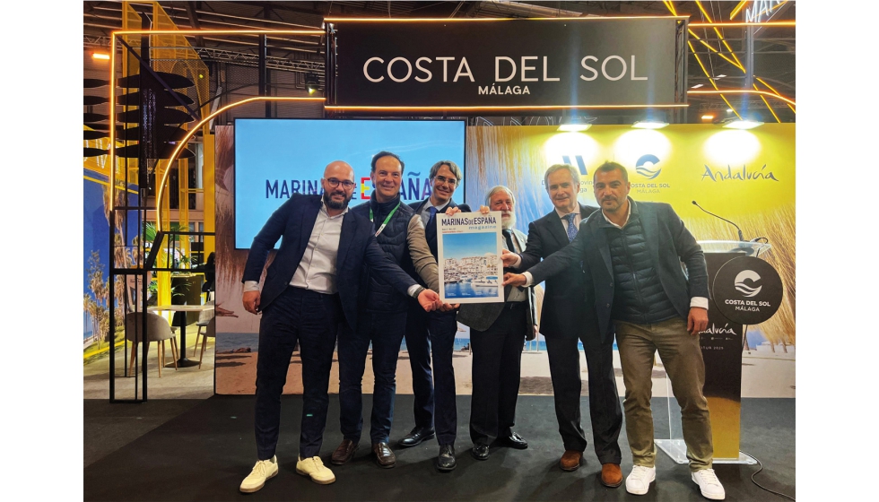 Presentaci�n del segundo n�mero de la revista Marinas de Espa�a Magazine en Fitur. De izq. a der...