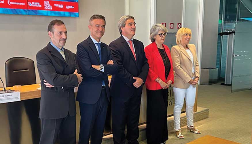 De izquierda a derecha...