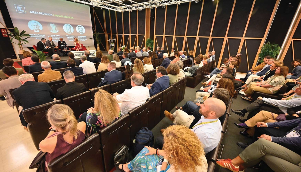 Mesa redonda celebrada durante el Cluster Eguna 2025