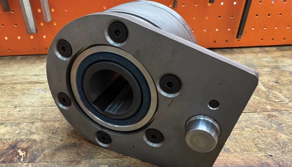 Rueda libre especial fabricada por Ringspann Ibéricapara ser instalada en el reductor de una cinta transportadora inclinada con la función de... Rueda libre especial fabricada por Ringspann Ibéricapara ser instalada en el reductor de una cinta transportadora inclinada con la función de...