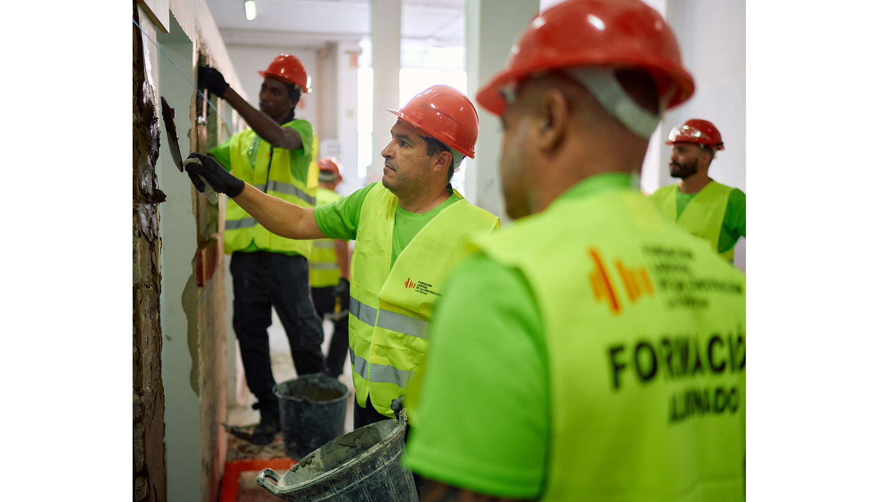 Alumnos de la Fundaci�n Laboral de la Construcci�n de Las Palmas