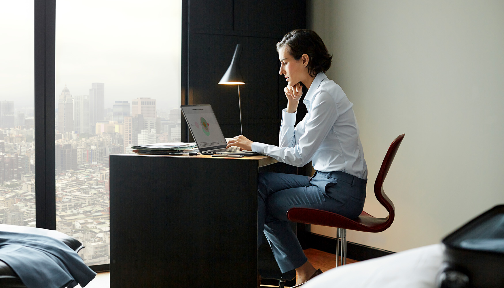 Ligero, resistente y seguro, el ExpertBook P5 est� preparado para afrontar los retos de hoy y dise�ado para ser una ventaja competitiva de futuro...