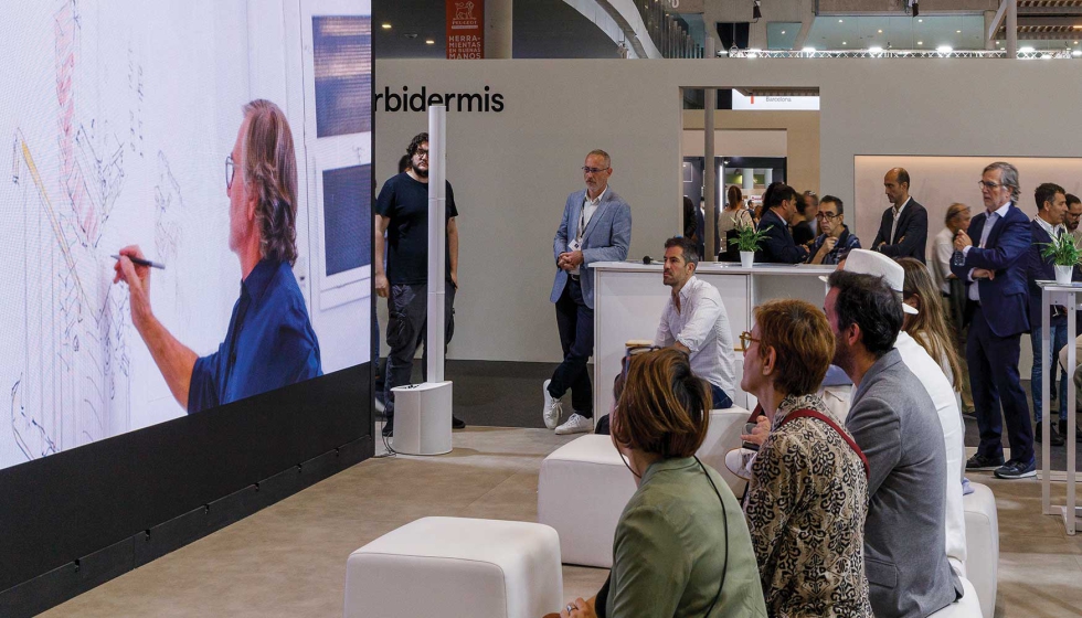 Ao longo dos trs dias da Construmat, a Technal organizou vrias palestras temticas no seu stand