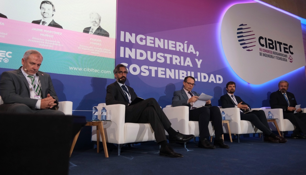 De izquierda a derecha...