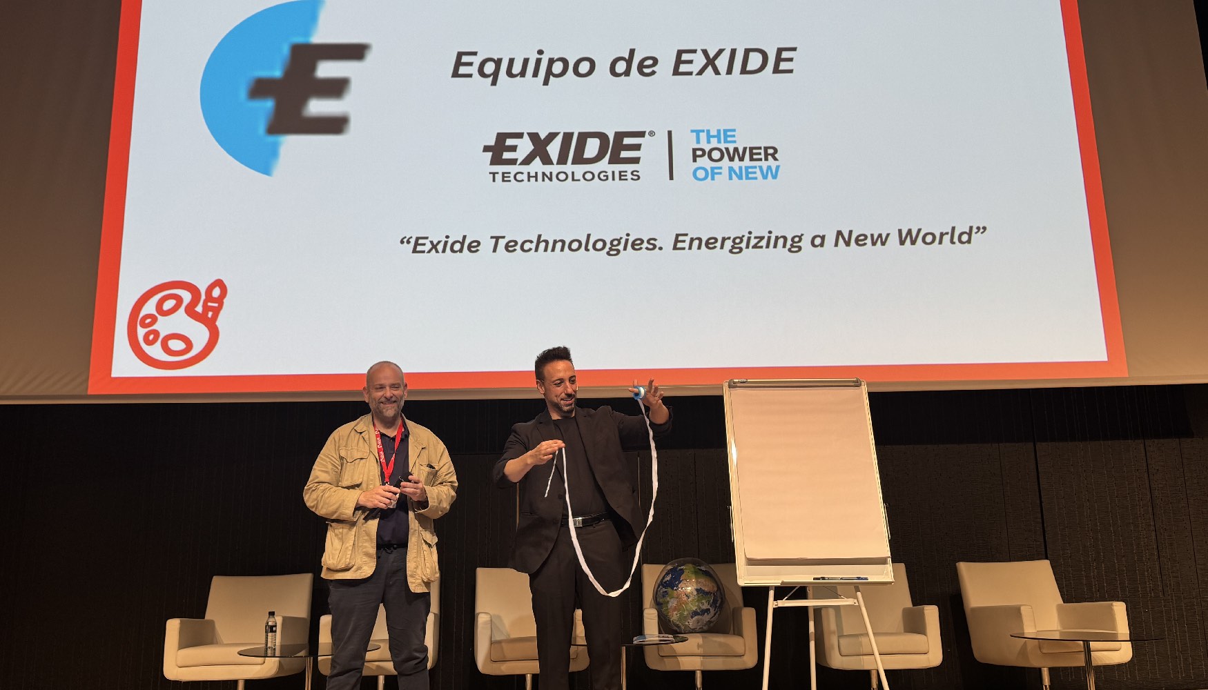 Actuacin del ilusionista Carlos Fortuna