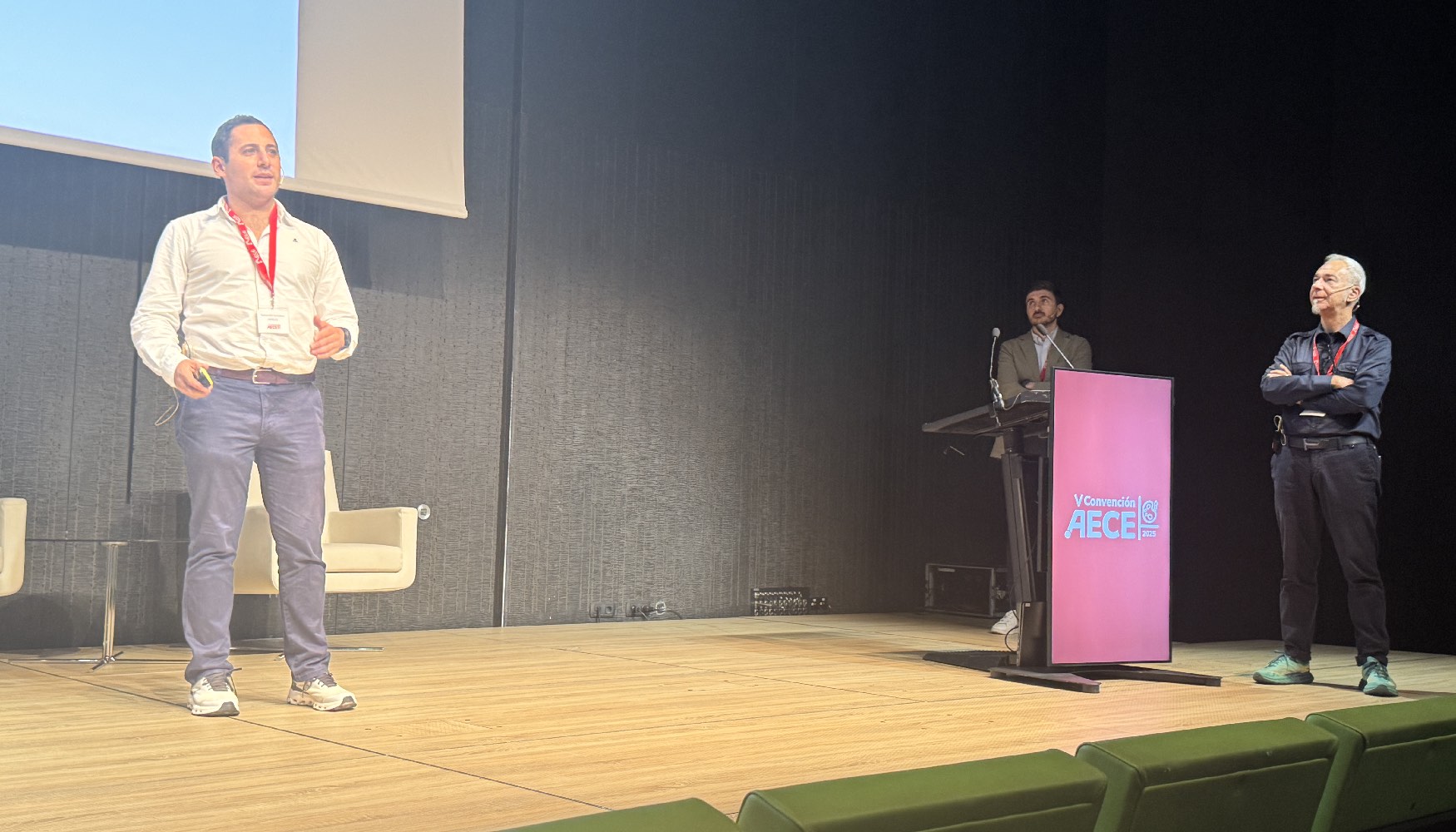 Sebastin Gonzlez, Marco Saccani y Carlos Garca, de Varelec, Zivan y NC Power