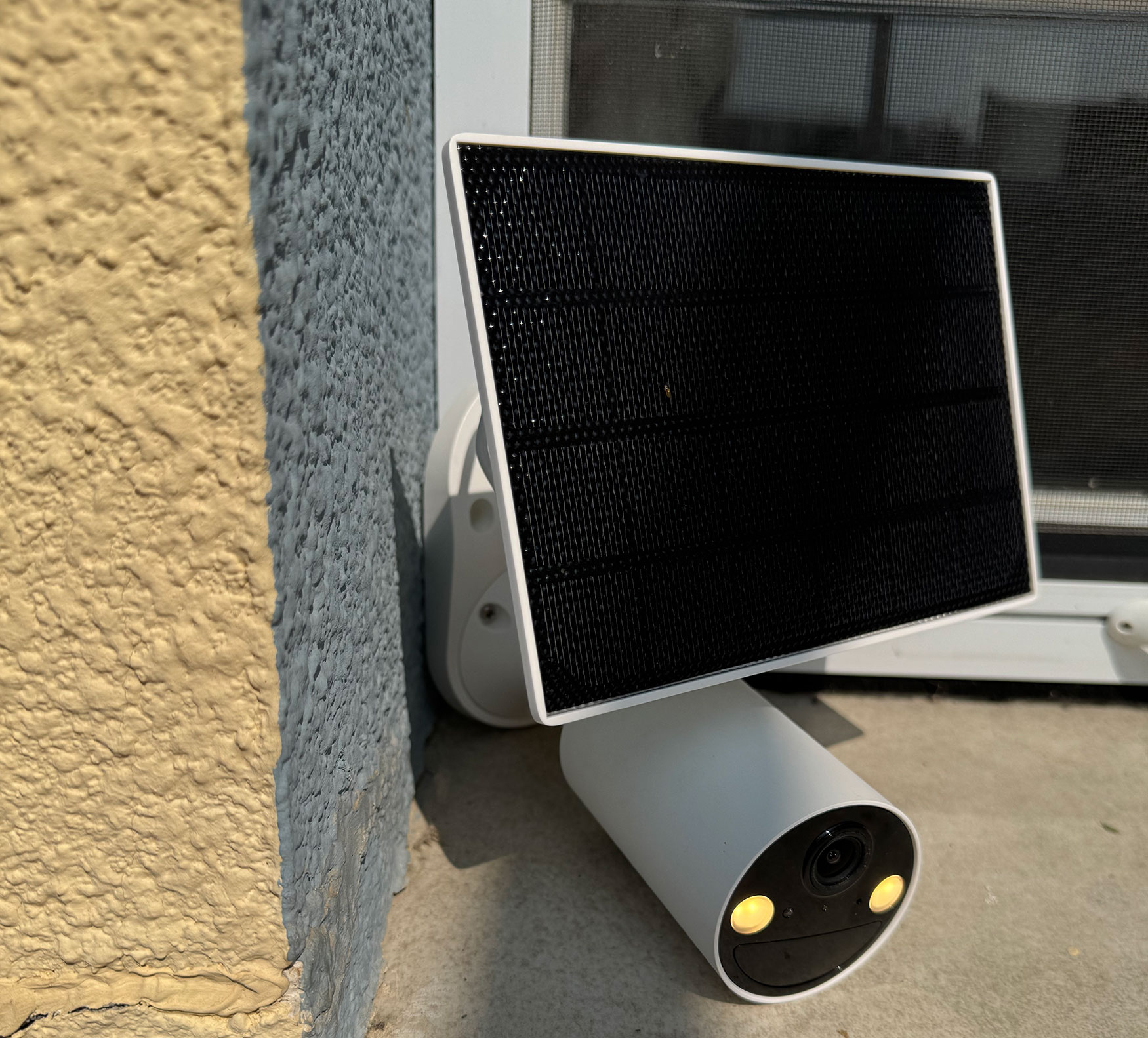 La Tapo C410 incluye la opci�n de iluminaci�n LED en condiciones de poca visibilidad