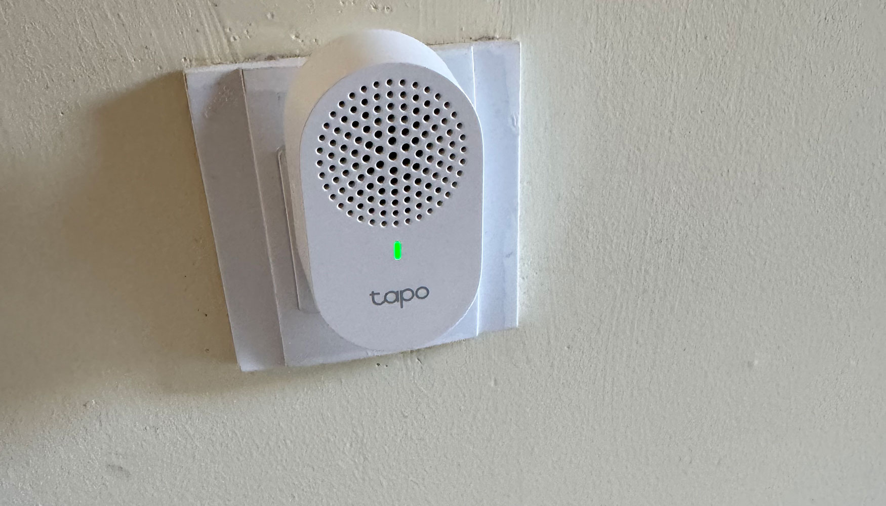 El Tapo D210 incluye m�dulo chime (receptor de timbre) para emitir sonido dentro de la vivienda al detectar pulsaci�n del timbre exterior<br...