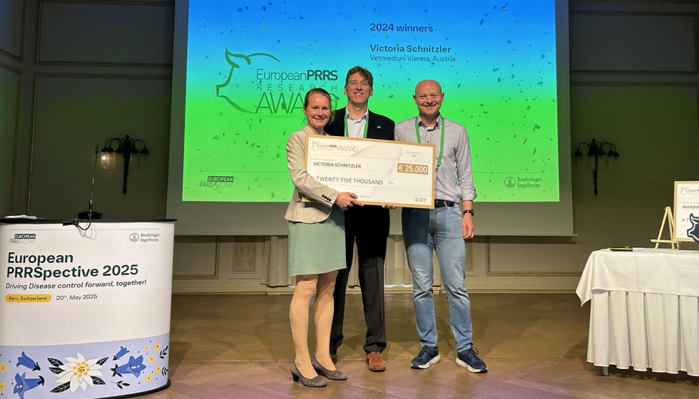 Foto de Victoria Schnitzker, Olivier Bourry y Marina Meeser vencen en los European PRRS Research Awards 2024