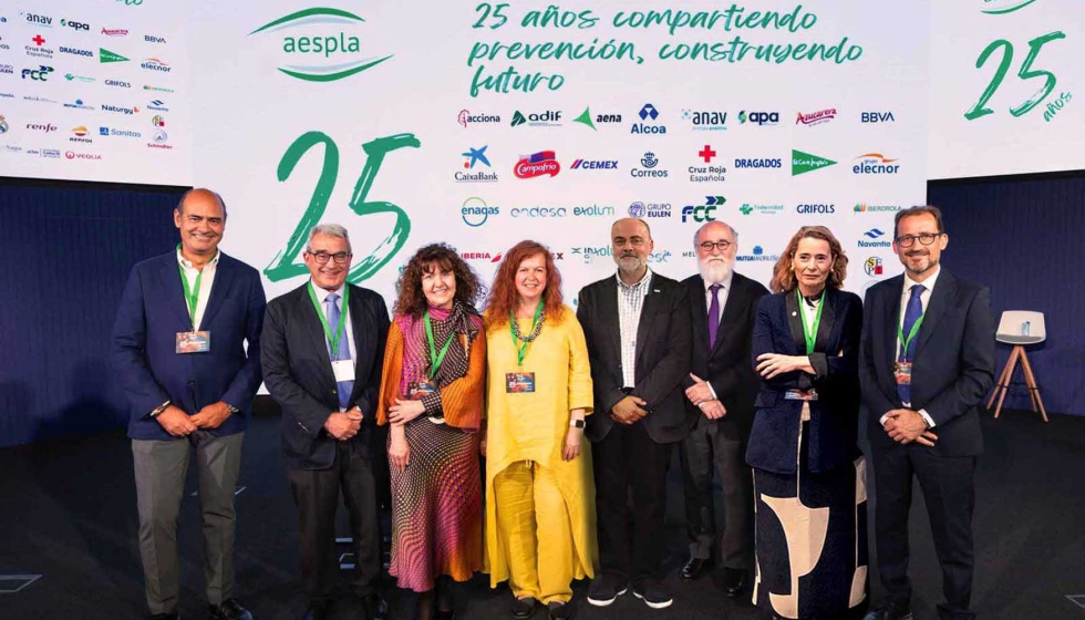 De izquierda a derecha...