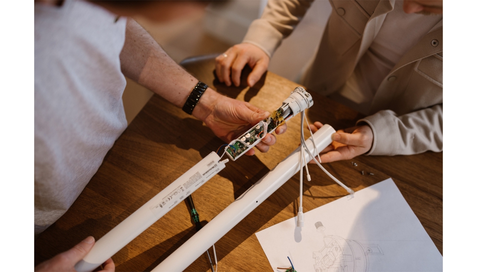 Motionblinds presenta su nueva gama de motores de cable, totalmente integrada con el funcionamiento inteligente de la protecci�n solar del edificio...