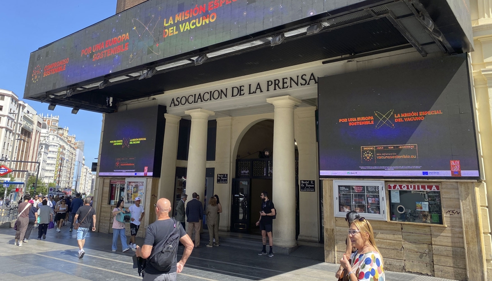 Anuncio del evento de Provacuno en el Palacio de la Prensa, en plena Gran V�a de Madrid