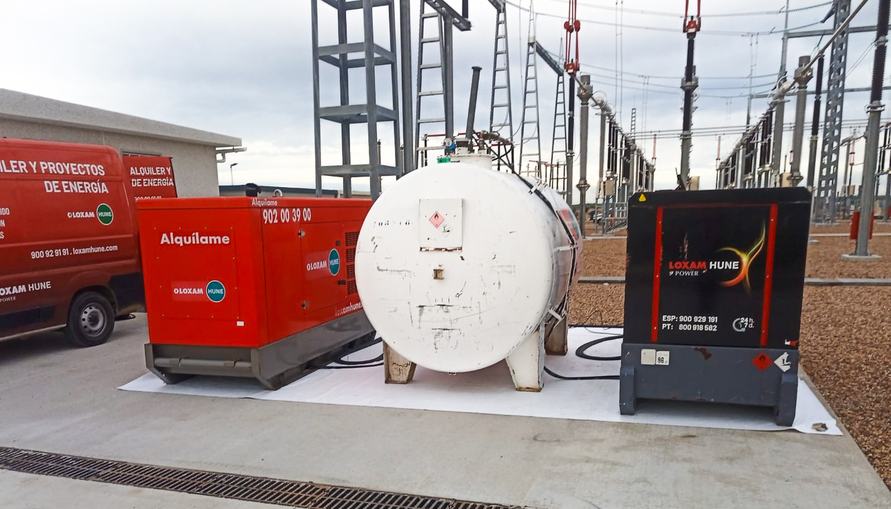 Grupos geradores numa subesta��o el�trica