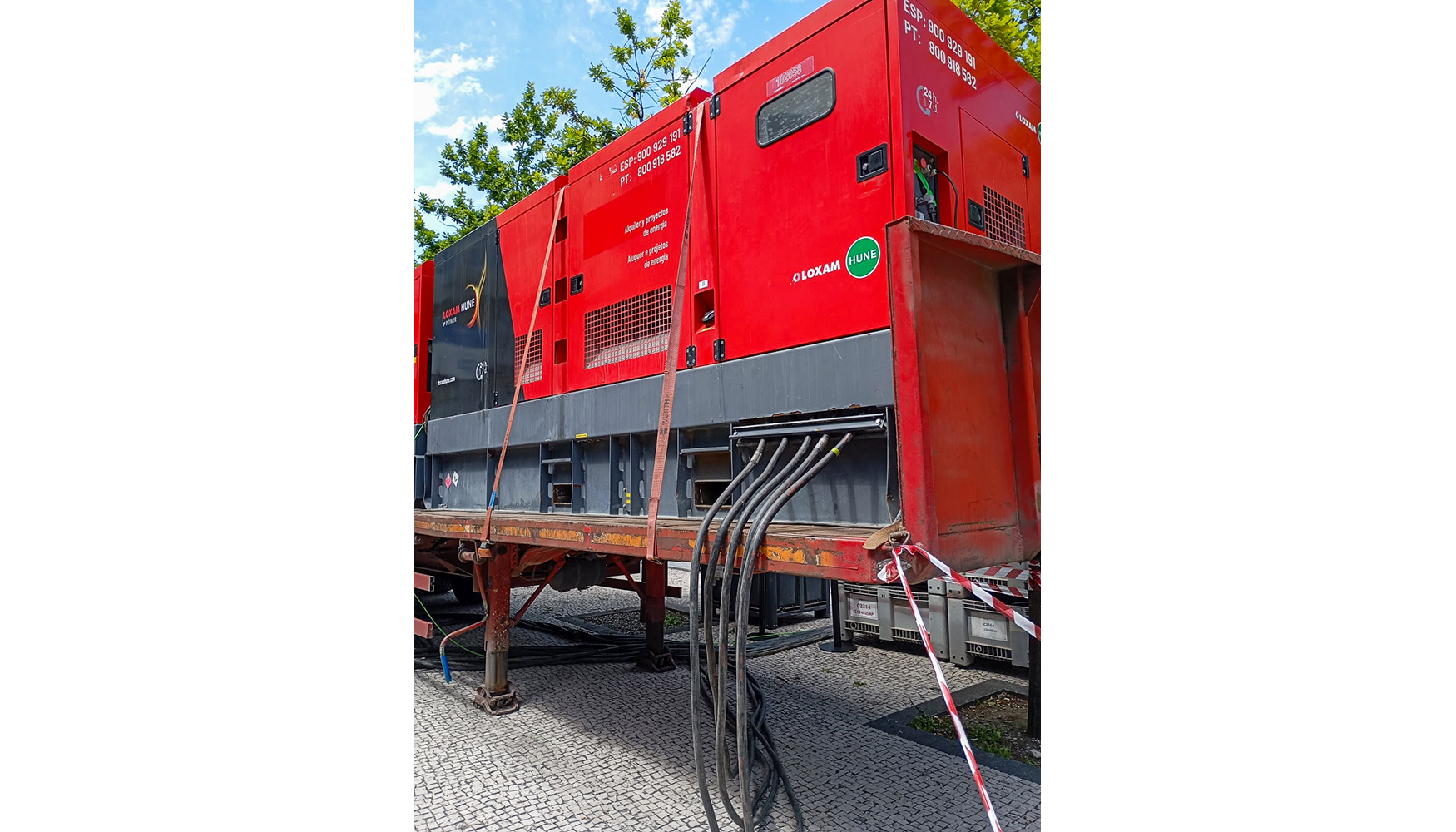 Grupo gerador no hospital dos Lus�adas, no Porto, Portugal