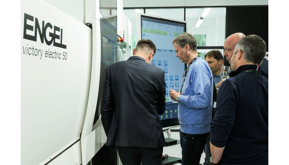 
El Centro Tecnol�gico de Suiza tambi�n funciona como centro de competencia m�dica...